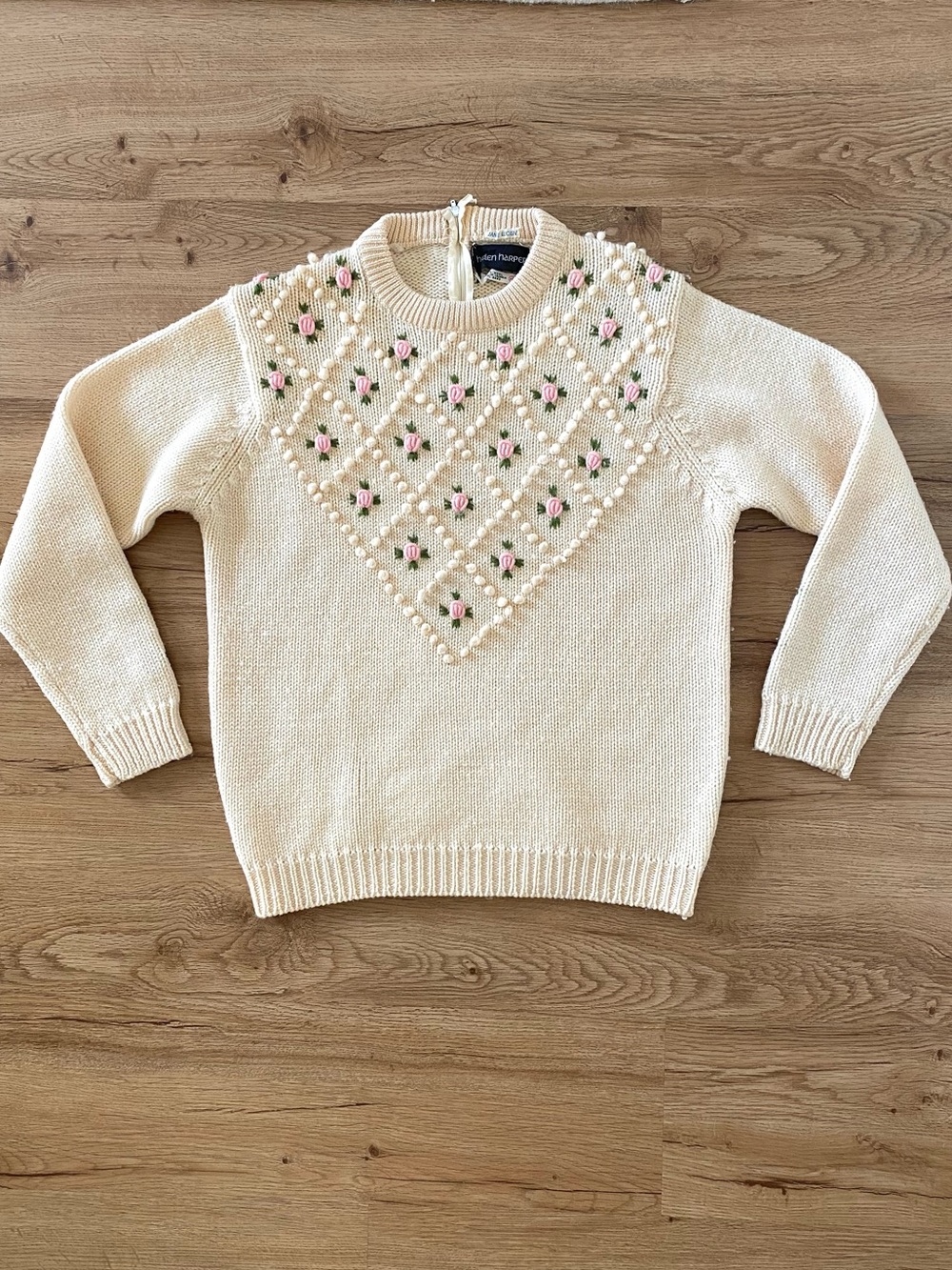 Vintage crewneck floral pom knit sweater